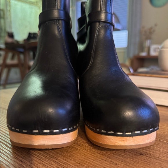Swedish Hasbeens Jodhpur Black Leather Wood Clog Boots NEW - Picture 5 of 7